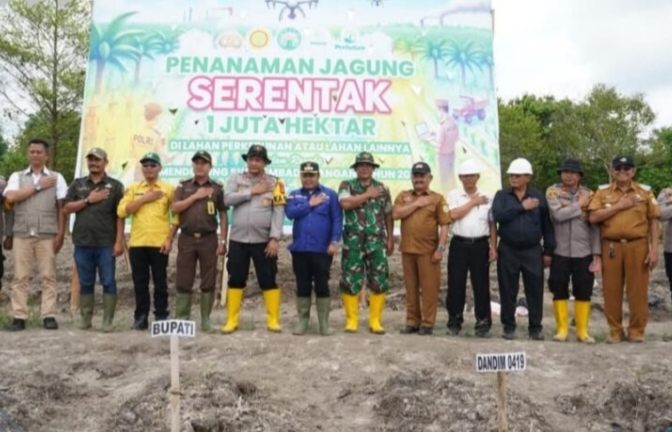 Wakil Bupati Robby  Nahliansyah Menghadiri Penanaman Jagung Serentak 1 Juta Hektar Dukung Swasembada Pangan 2025