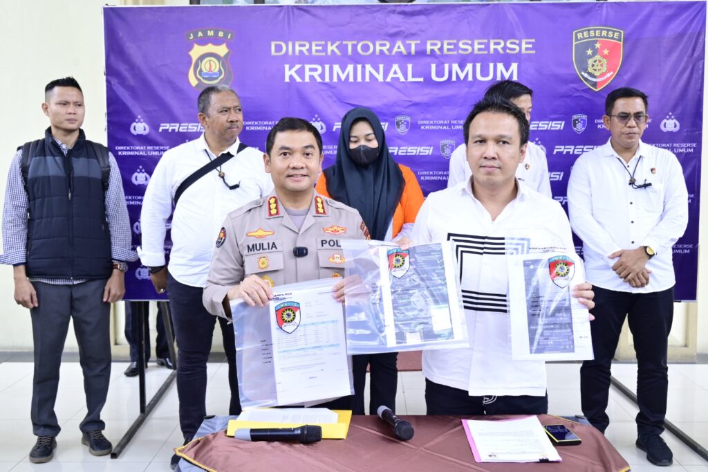 DirReskrimum Polda Jambi Mengamankan Seorang Wanita Yang Melakukan Penipuan Dengan Modus Shopee Paylater Dan Dana Talangan