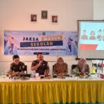 Tingkatkan Kesadaran Hukum Generasi Muda, Kejari Tanjab Timur Melalui Bidang Intelijen Laksanakan Giat JMS di SMPN 4