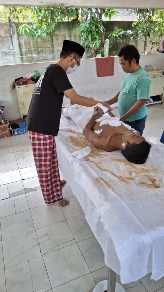 Prof Dr Sutan Nasomal Pakar Hukum Internasional Minta Kapolri Perintahkan Kapolda Jateng Sidik Kasus Kematian Anak PK5 Pekalongan Misteri!! 