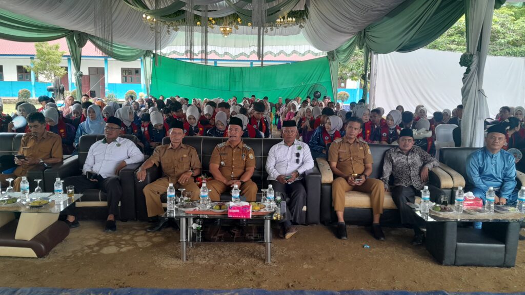 SMPN 2 Tanjabtimur Lepas Siswa/i Kelas IX 2024/2025.