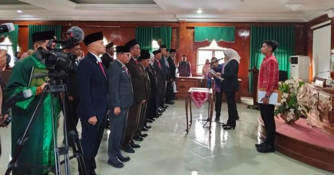 Bupati Dilla Lantik 19 Eselon II